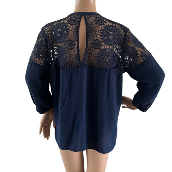 Hollister juniors blouse lace design - Picture 3 of 4